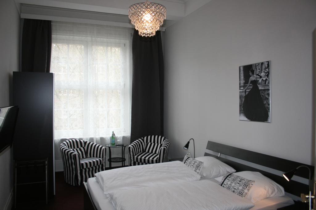 Hotel Fresena Im Dammtorpalais Гамбург Номер фото